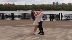 "Школьный вальс" около КИЦ