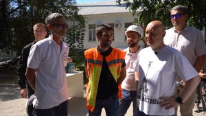 Михаил Развожаев посетил городскую больницу № 4 с рабочей поездкой