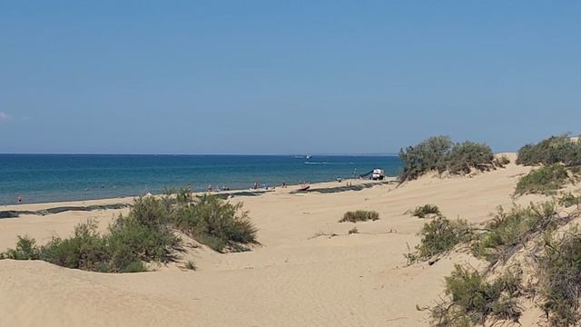 Анапа, обстановка на пляже.