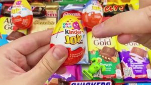 ОТКРЫВАЕМ ОГРОМНУЮ КУЧУ СЛАДОСТЕЙ! САМЫЙ СЛАДКИЙ ВЫПУСК! КИНДЕР СЮРПРИЗЫ