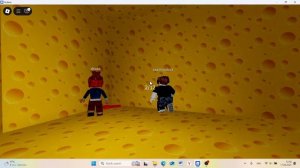 играю в ПОБЕГ ИЗ СЫРА в роблоксе!