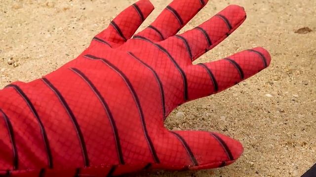 Веселая игра с полицейской машиной помогите друзьям и еще много историй с машиной Молния Маккуин