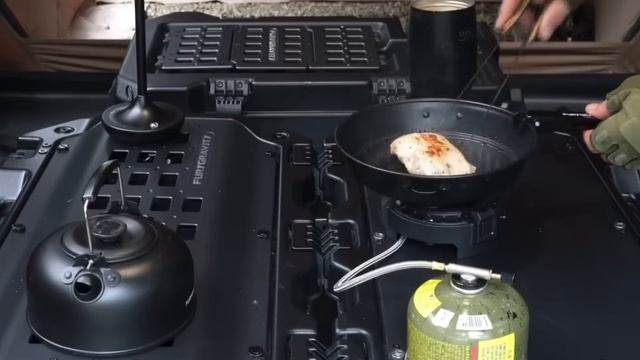 С палаткой на природе путешествие и туризм кемпинг смотреть онлайн