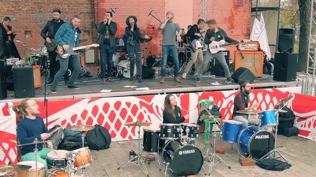 Queen - The Show Must Go On (Rocknmob #3) смотреть онлайн