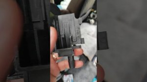 Состояние водоотвода лотков люка Toyota Sienna 2018