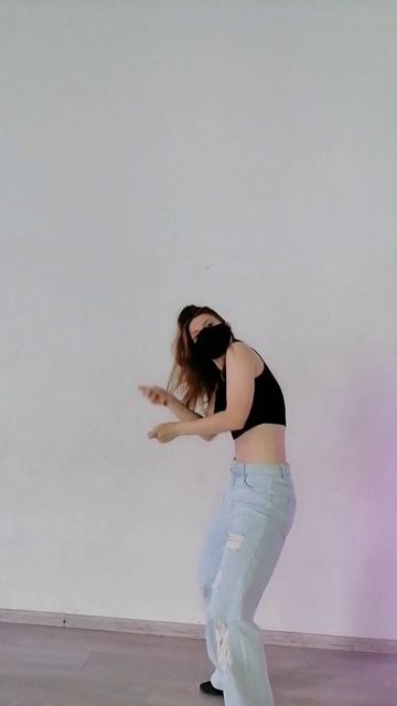 Shake it to the max #shorts #dance