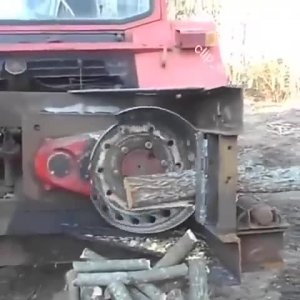 Крутое приспособление для колки дров.