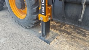 Экскаватор погрузчик. Аутригеры на Ригоре. Большой плюс