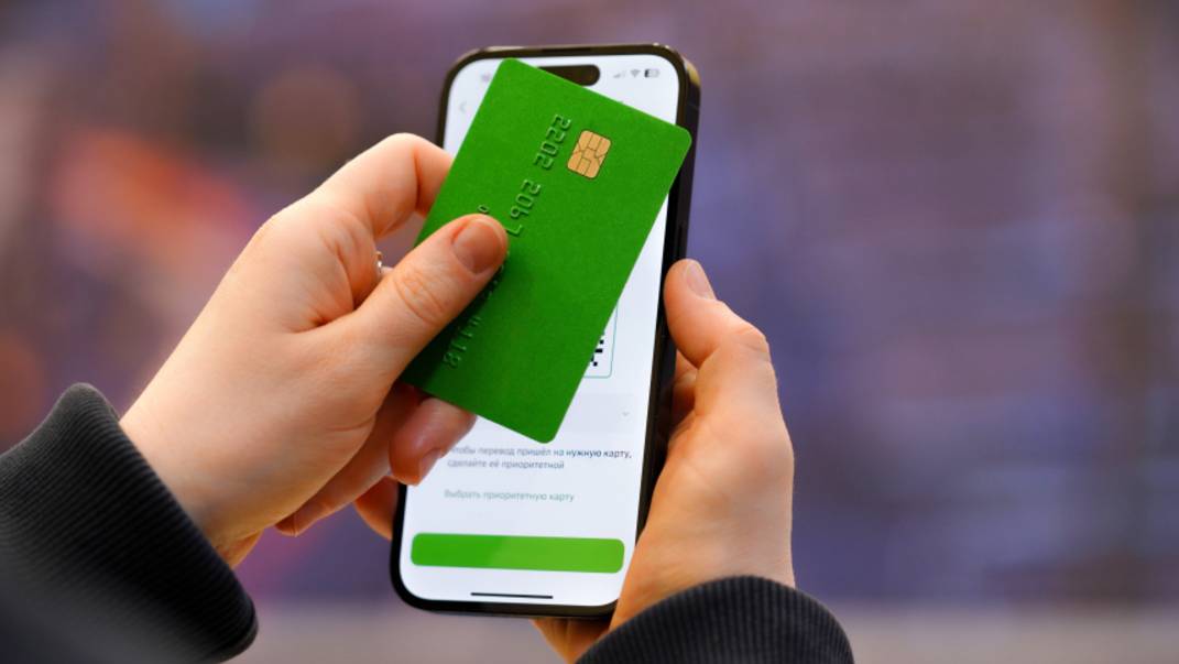 Подросткам могут ограничить траты по картам