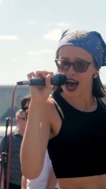 Rocknmob army in VDNH park, 450+ musicians #rock #rocknmob #music #musician #moscow #rockband смотреть онлайн