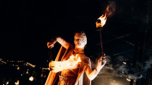 Добро пожаловать в мир пустыни / Затерянные в песках