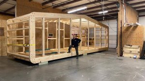 Сборка каркаса модульного дома DreamHouse mini 10,5*3,5м за 3 часа 15 минут (Чикаго, США)