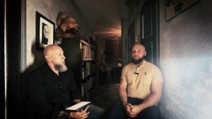 Елисейский дворец без фильтров тайные роли супружеской пары Макронов глазами профайлеров