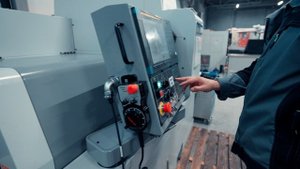 Прутковый автомат продольного точения швейцарского типа SZ-256F на производстве АМЕТЕК