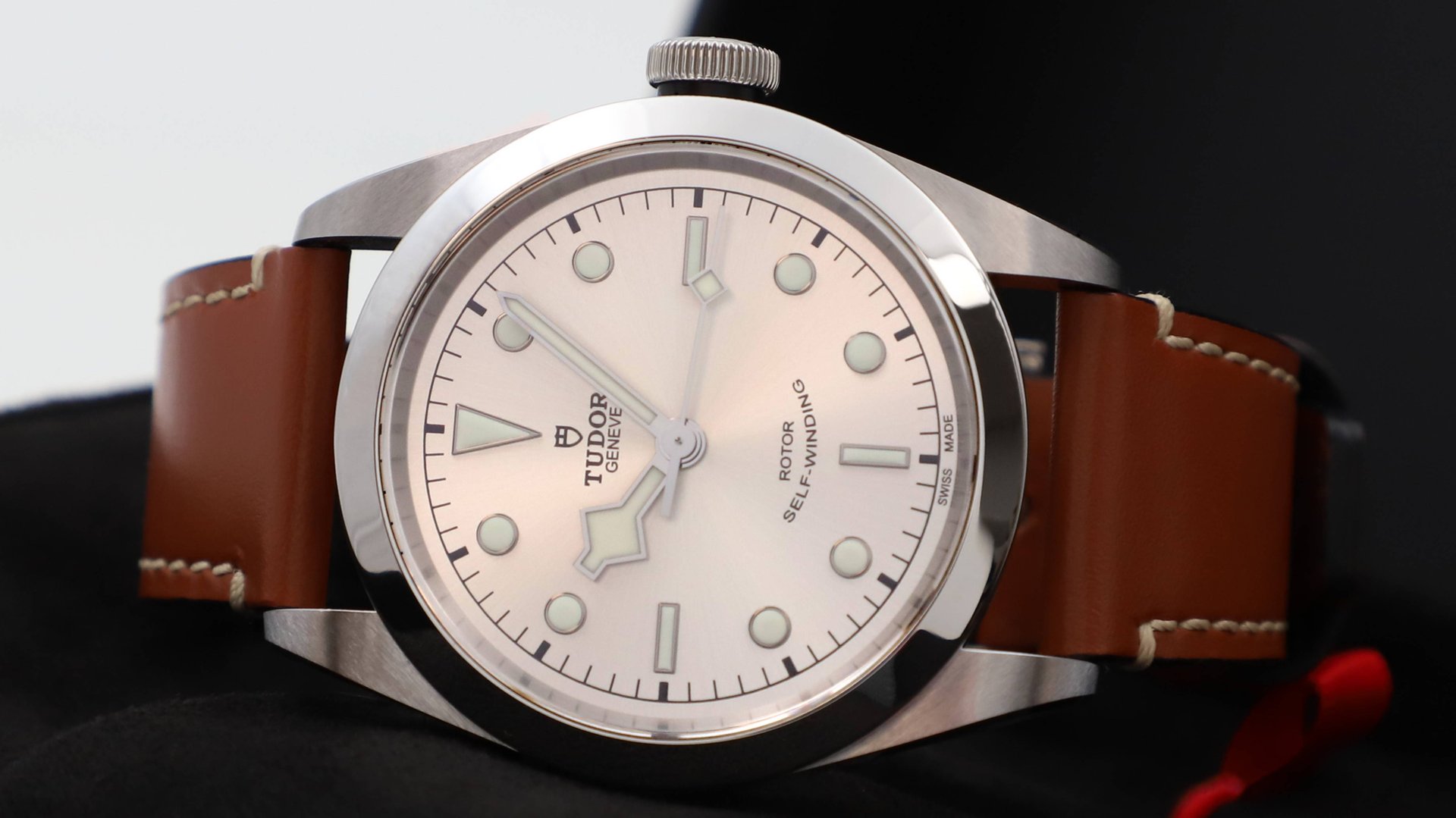 Tudor Black Bay 41 mm 79540 смотреть онлайн