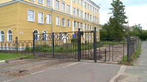 (Рыбинск-40) БЛАГОУСТРОЙСТВО ТЕРРИТОРИЙ У ОБРАЗОВАТЕЛЬНЫХ УЧРЕЖДЕНИЙ