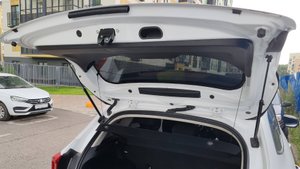 Немного ржавчины на слабых местах багажника Хавал Джолион