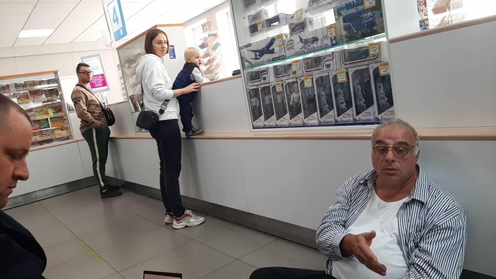 Воронеж. Финал🔥Невменяемый профессор вызвал полицию и наказал себя сам🔥 смотреть онлайн