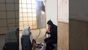 Музыка в метро.