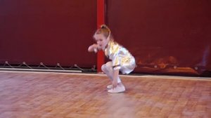 Школа Танцев L.Dance | Робот Варя