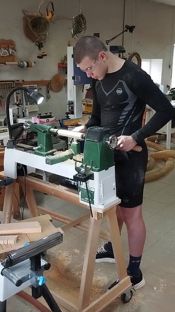 Новый тренд 2025 года. Мамы привозят учиться сыновей и работают вместе. так веселее. смотреть онлайн