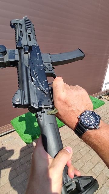 Компактный пистолет-пулемет ППК-20 – новое оружие для пилотов и Спецназа замена Витязь СН #Shorts смотреть онлайн