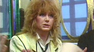 Когда, по мнению АЛЛЫ ПУГАЧЕВОЙ, развлекательная музыка становится социальным явлением?