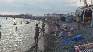Большой Утриш, мест на пляже нет