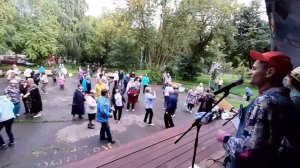 Группа РЕСПУБЛИКА ЧАД. Песня об осени (фрагмент)