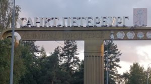 В Санкт-Петербурге стоянка забита б/у тягачами  Volvo. Выгрузка металла в московской и тверской обл.