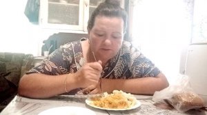 Ужин простой , но вкусный. Макароны с тушёной капустой. Приятного просмотра 😉