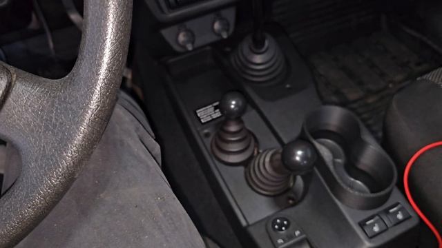 Нива легенда, пробег 48000км, замена опор РК, центровка раздатки. смотреть онлайн