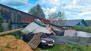 Разрушительный смерч пронесся по Пермскому краю. Поселки обесточены из-за оборванных ЛЭП