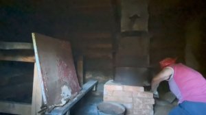 Разобрали печку в бане.