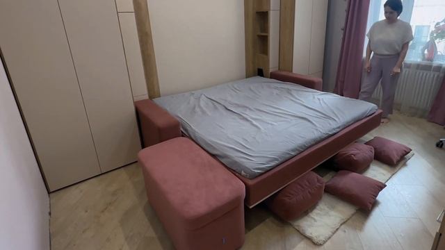 Используем кровать-трансформер OLISSYS вместе с диваном и системой хранения смотреть онлайн