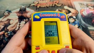 Электронная игра "Четыре в ряд" от Hasbro