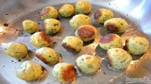 Фрикадельки из нута в томатном соусе