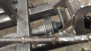 задний адаптер с рулевой рейкой 2109