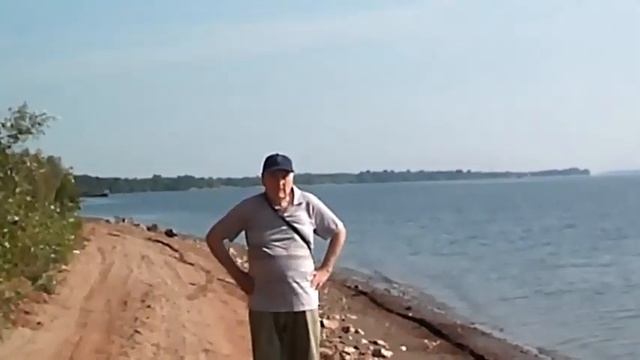 Рябиновый закат - Автор Антон Бикбаев музыка и поёт Алексей Романюта смотреть онлайн