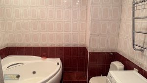 Трехкомнатная видовая квартира 78,8 м2 с двумя С/У в доме 1998 года постройки!!!