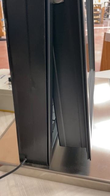 Форточка с электроприводом