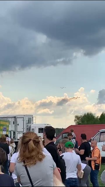 Су-27 взлет четверки смотреть онлайн