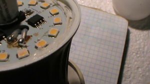 почему так мигает лампа