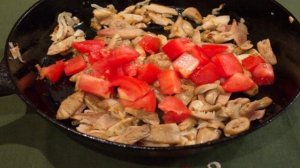 Грибы с помидорами