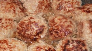 Фрикадельки под соусом