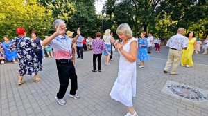 16.08.25г... "А Любви ещё Сердцу Хочется"...