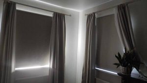 Рулонные шторы MG BLACK-OUT защищают от яркого солнца и обеспечивают полное затемнение в спальне.