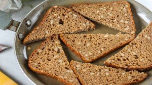 Чесночные гренки из черного хлеба