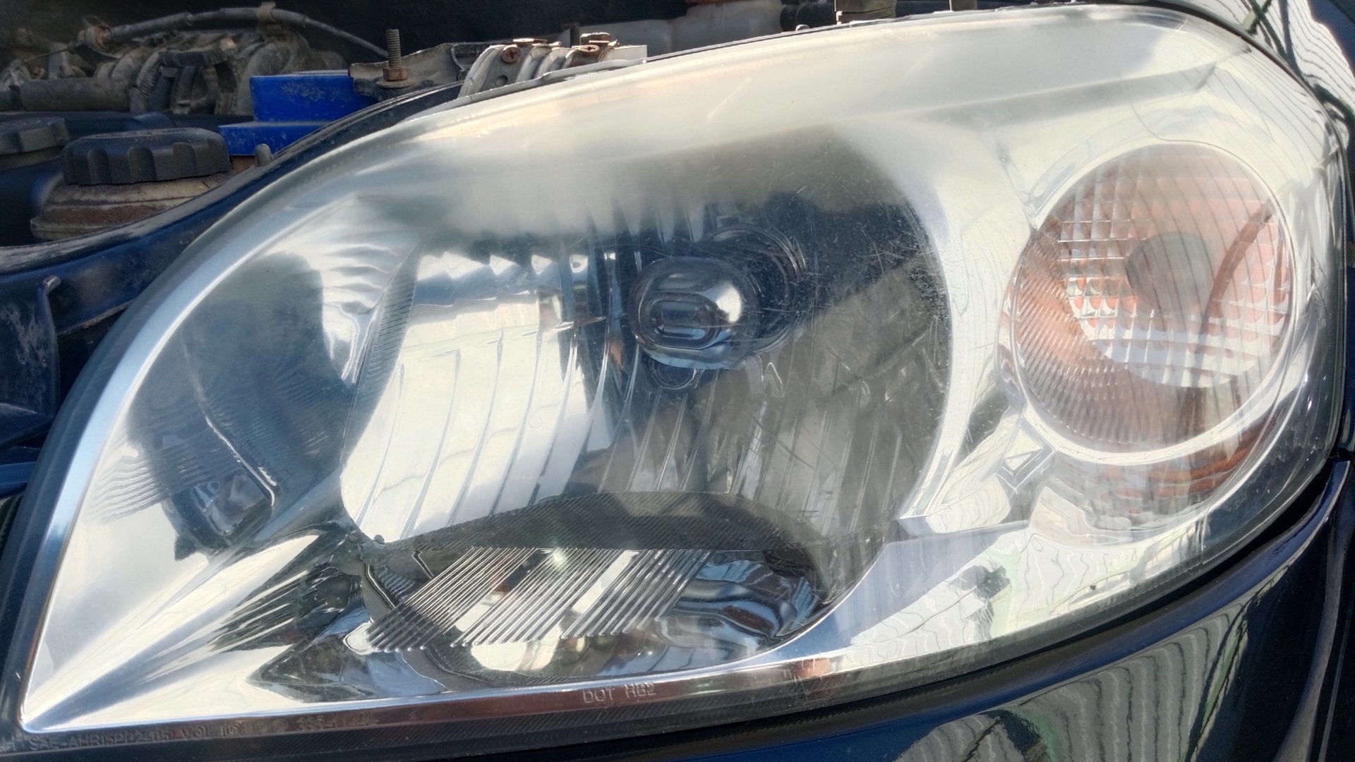 Как поменять лампочку ближнего и дальнего света Шевроле Авео. смотреть онлайн