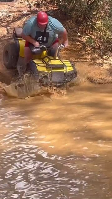 Когда ты переоценил  свои возможности на квадроцикле